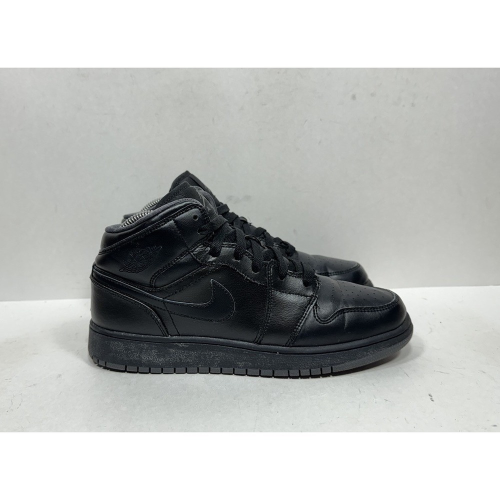 Nike Air Jordan Mid Sneakers 554725-021 Black Leather Womens Size 8 / 6.5Y Shoes